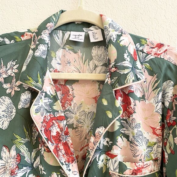 Cupcakes & Cashmere Women's Green Floral Button Down Pajama Night Shirt Sz L - Picture 3 of 12